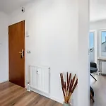 Mit Dachterrasse