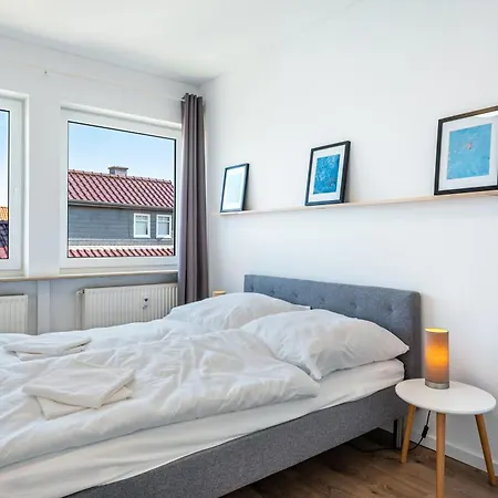 Mit Dachterrasse アパート *